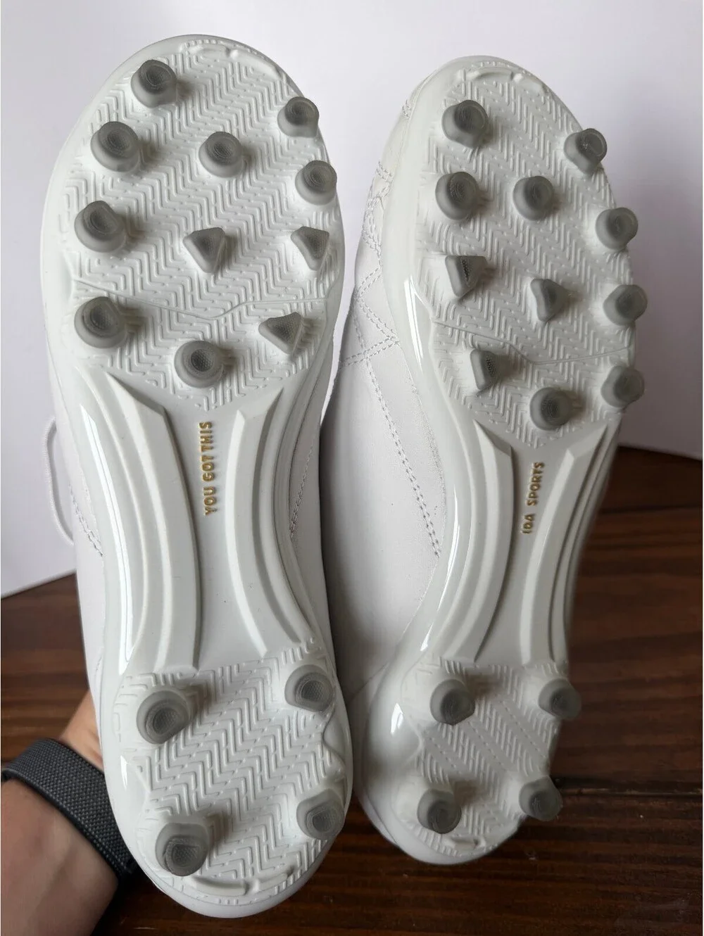 IDA White Quilted Soccer Cleats Size 8 Women's